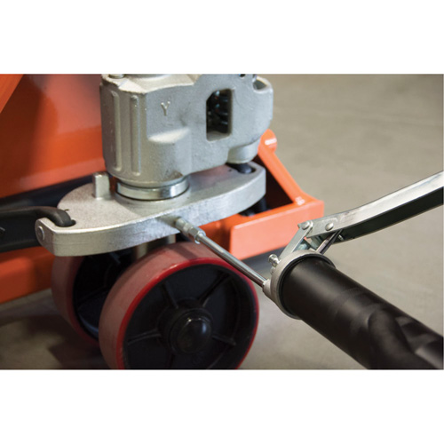 Heavy-Duty Lever Grease Gun, 14 oz Capacity Quali-T-Solutions