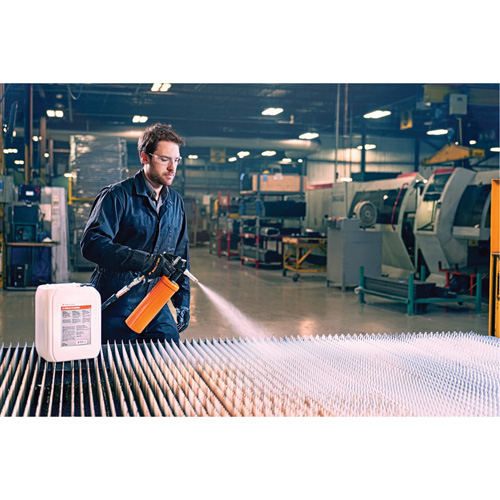 Pompe &agrave; pulv&eacute;riser pour E-Weld Plasma, Longueur du tube 15,4" Quali-T-Solutions