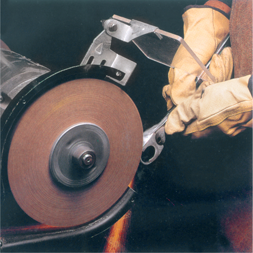 Scotch-Brite Cut & Polish Wheels, 6" Dia. x 1" W, 1" Arbor, Aluminum Oxide Quali-T-Solutions