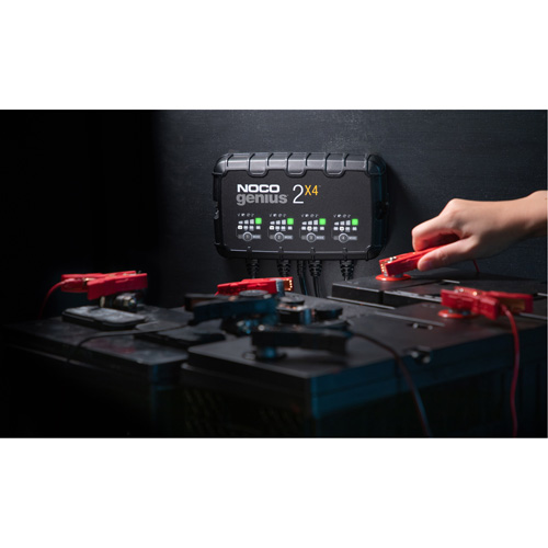 Chargeur de batterie 4 sorties de 8 A Genius 2X4 Quali-T-Solutions