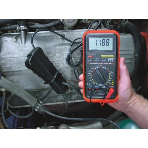 Multim&egrave;tre automobile de luxe avec fonctions r&eacute;gime moteur et temp&eacute;rature Quali-T-Solutions