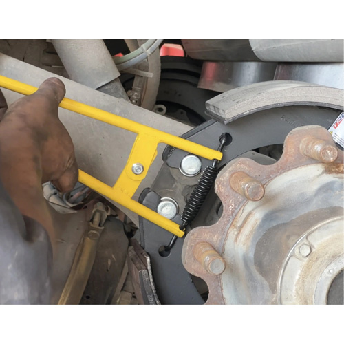 Outil pour ressorts de frein de camion et de remorque Quali-T-Solutions