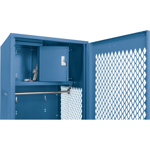 Casier pour &eacute;quipement avec porte, Acier, 24" la x 24" p x 72" h, Bleu fonc&eacute; Quali-T-Solutions