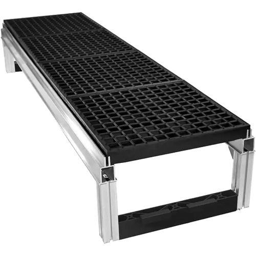 Trousse de plateforme de travail modulaire en aluminium &agrave; drainage ouvert FOUNDATION, 36" la x 72" pr, Capacit&eacute; de 400 lb, Enti&egrave;rement soud&eacute; Quali-T-Solutions