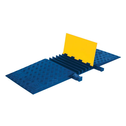 Protecteur de c&acirc;bles Yellow Jacket, 5 canaux, 18" lo x 50" la x 1,875" h Quali-T-Solutions