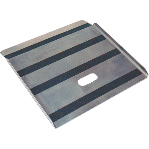 Rampes en aluminium pour trottoir, 750 lb Capacit&eacute;, 27" la x 27" lo Quali-T-Solutions