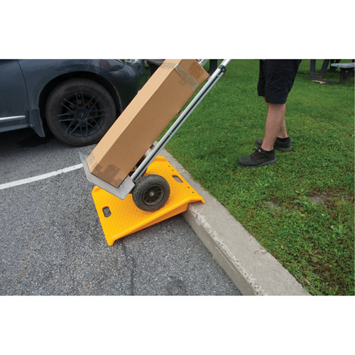 Portable Poly Hand Truck Curb Ramp, 1000 lbs. Capacity, 27" W x 27" L Quali-T-Solutions