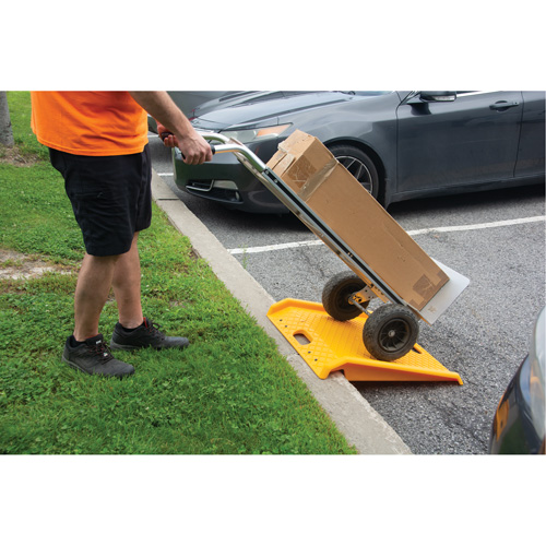 Portable Poly Hand Truck Curb Ramp, 1000 lbs. Capacity, 27" W x 27" L Quali-T-Solutions