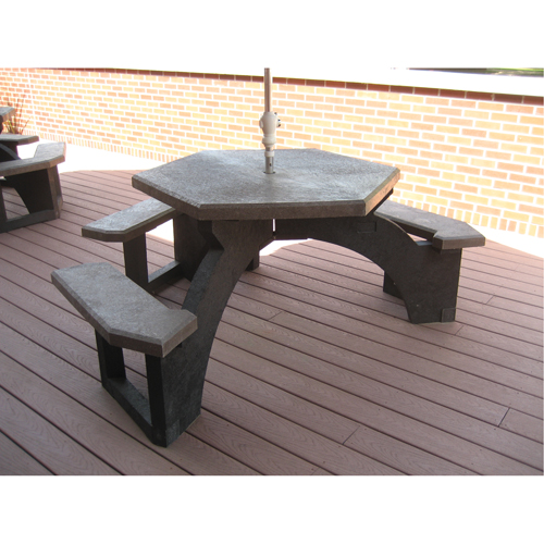 Tables de pique-nique hexagonales en plastique recycl&eacute;, 78" lo x 78" la, Brun Quali-T-Solutions