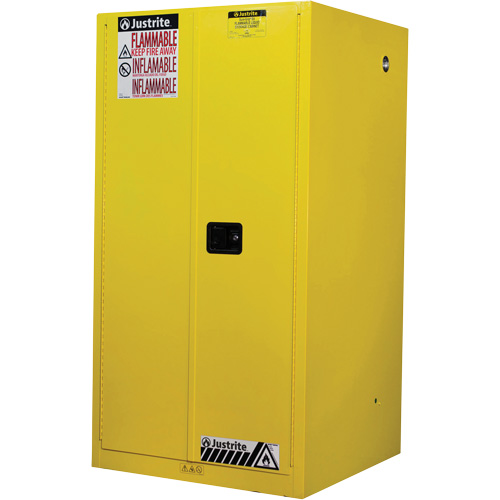 Armoires Sure-Grip EX pour produits inflammables, 60 gal., 2 Porte(s), 34" La x 65" h x 34" p Quali-T-Solutions