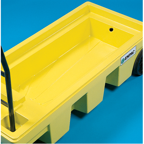 Chariots Poly-Spillcart, 66,5" lo x 29" la x 43,9" h, Cap. de d&eacute;versement 57 gal. US Quali-T-Solutions