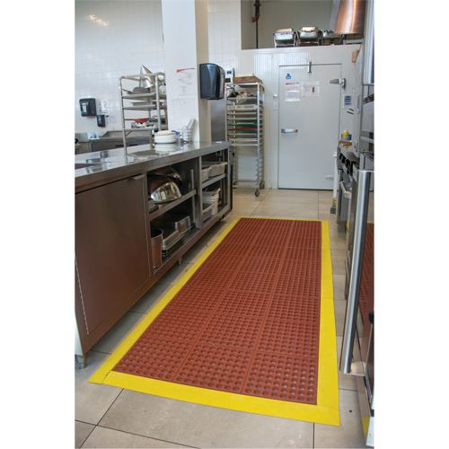 Anti-Fatigue Link Matting, Honeycomb, 3' x 3' x 1/2", Brown, Nitrile/Rubber Quali-T-Solutions