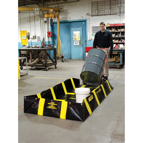 Bermes de confinement avec supports int&eacute;rieurs de parois QuickBerm , Capacit&eacute; 235 gal. US, 4' la x 8' lo x 12" h, Support &agrave; encliqueter Quali-T-Solutions