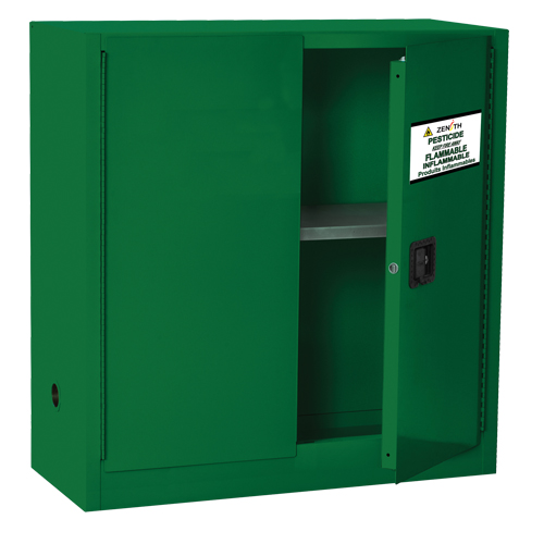 Armoire de rangement pour pesticides, 30 gal., 44" h x 43" l x 18" p Quali-T-Solutions