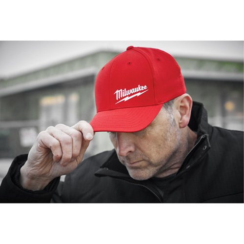 Casquette ajust&eacute;e Flexfit, Rouge, Poly-coton Quali-T-Solutions
