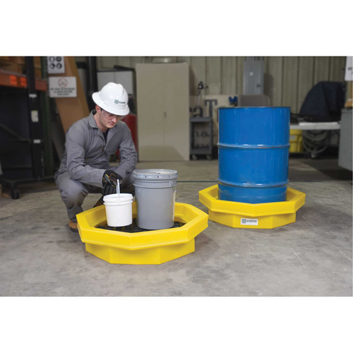 Ultra-Drum Tray&reg; with Grating, 32" L x 32" W x 8.1" H, 21.1 US gal. Spill Capacity Quali-T-Solutions
