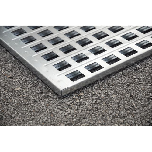 4-Drum Steel Ultra-Spill Pallet&reg;, 68 US gal. Spill Capacity, 49.1" x 47.1" x 10.9" Quali-T-Solutions