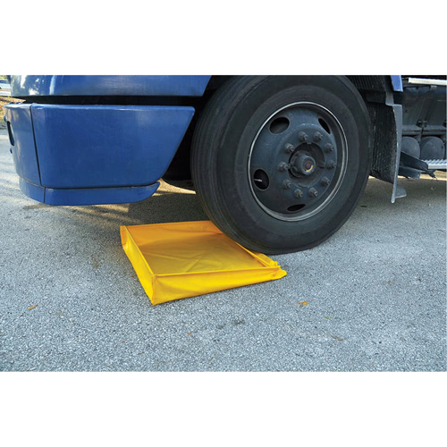 Flexible Ultra-Utility Tray, 30" lo x 30" la x 4,8" h, Cap. de d&eacute;versement 9,5 gal. US Quali-T-Solutions