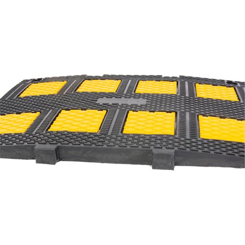 Middle Speed Hump, Rubber, 3' L x 20" W x 2" H Quali-T-Solutions