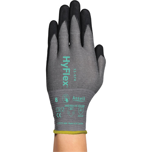 Gants r&eacute;sistants &agrave; la coupe HYFLEX 11-574, Taille 5/2T-petit, Calibre 21, Rev&ecirc;tement Mousse de nitrile, Enveloppe en Intercept, ASTM ANSI niveau A4/EN 388 niveau D Quali-T-Solutions
