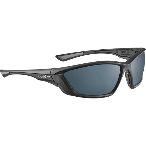 Lunettes de s&eacute;curit&eacute; &agrave; protection balistique SWAT, Lentille Gris/Fum&eacute;e, Antibu&eacute;e/Anti-&eacute;gratignures, ANSI Z87+ Quali-T-Solutions