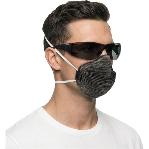 Lunettes de s&eacute;curit&eacute; Adapt Lite, Lentille Fum&eacute;e, Antibu&eacute;e/Anti-&eacute;gratignures, ANSI Z87+/R&eacute;pond ou surpasse la norme CSA Z94.3 Quali-T-Solutions