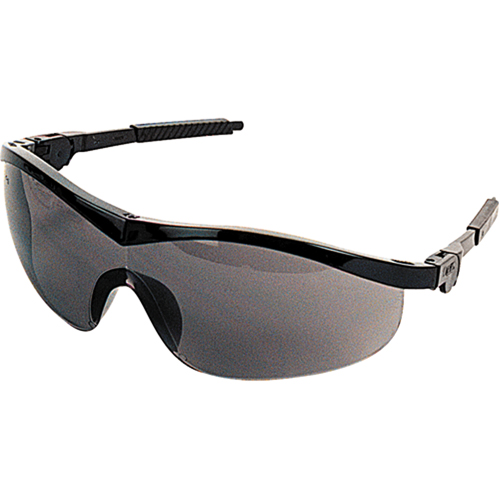 Lunettes de s&eacute;curit&eacute; Storm, Lentille Grise/fum&eacute;e, Anti-&eacute;gratignures, ANSI Z87+ Quali-T-Solutions