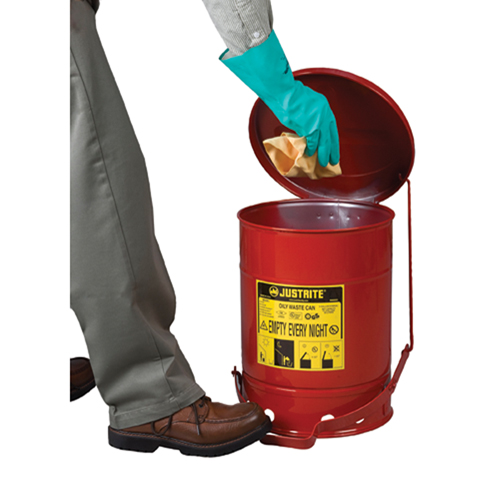 Contenants pour d&eacute;chets huileux, Homologu&eacute; FM/List&eacute; UL, 2 gal. US, Rouge Quali-T-Solutions