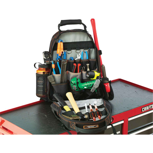 Sac &agrave; dos pour outils 5843 Arsenal, 13-1/2" lo x 8-1/2" la, Noir, Polyester Quali-T-Solutions