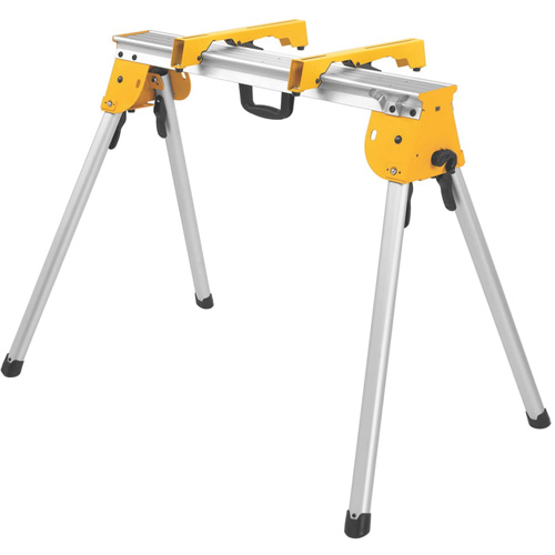 Socle de travail de service intensif avec supports de fixation de scie &agrave; onglets Quali-T-Solutions