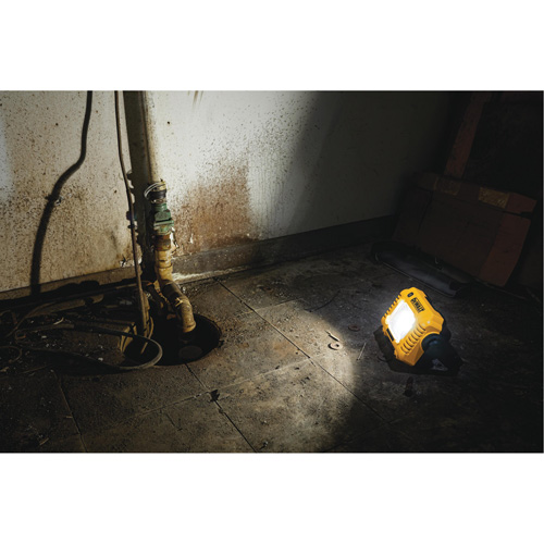 12V/20V Max Compact Task Light, LED, 2000 Lumens Quali-T-Solutions