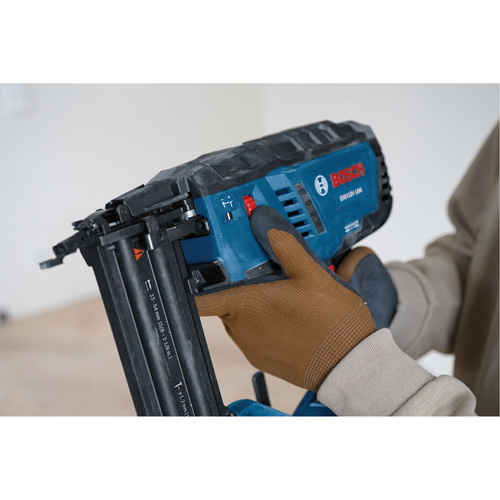 Cloueur pour clous &agrave; t&ecirc;te perdue de calibre 18 (outil seul), 18 V, Lithium-ion Quali-T-Solutions