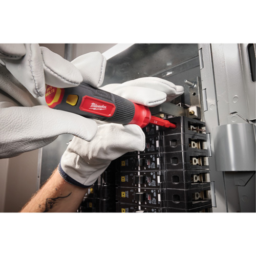 Tournevis &agrave; embouts interchangeables &agrave; tige articul&eacute;e isol&eacute; 1000 V, 2-en-1, 8-4/5" lo, Prise Coussin&eacute;e Quali-T-Solutions