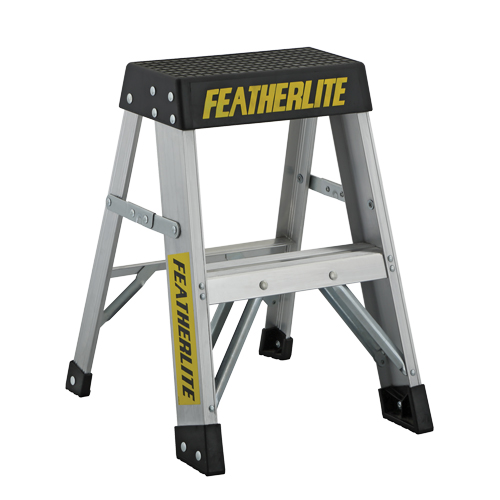 Escabeaux industriels extra robustes, 2', Aluminium, Capacit&eacute; 300 lb, Type 1A Quali-T-Solutions