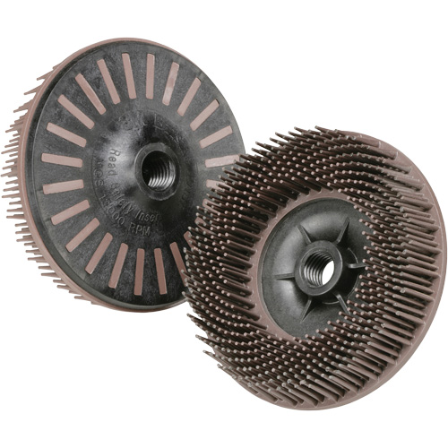 Disques radiaux bristle pour meuleuses angulaires Scotch-Brite, C&eacute;ramique, Grain 36, 4-1/2" dia. Quali-T-Solutions