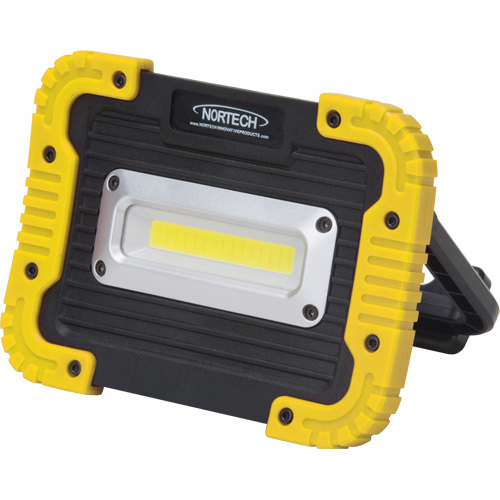 Portable Work Light, LED, 10 W, 1000 Lumens, Plastic Housing Quali-T-Solutions
