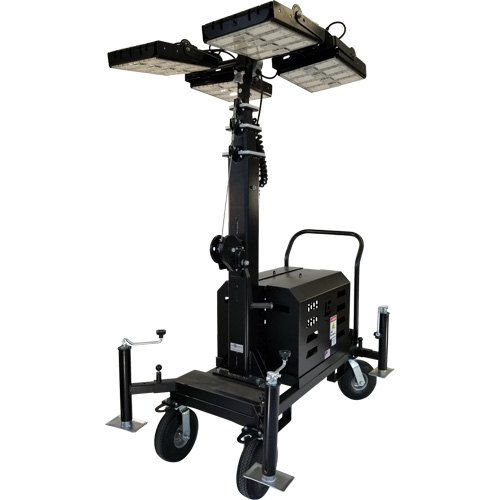 Tour d'&eacute;clairage avec quatre lampes DEL Beacon, Diesel/&eacute;lectrique, 800 Watts, 120 000 Lumens, Hauteur de 17' Quali-T-Solutions