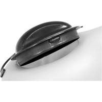 Distributeur dhuile avec couvercle et bouchon, Plastique, Capacit&eacute; de 8 pintes Quali-T-Solutions