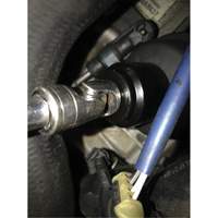 Douille pour filtre &agrave; carburant Cummins 6,7 L - 28 mm Quali-T-Solutions