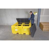 GRV Spill Pallet Plus avec drain, Capacit&eacute; de d&eacute;versement 365 gal. US, 62" x 62" x 28" Quali-T-Solutions