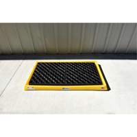 Plateaux Ultra-Containment Tray, 54" lo x 29,8" la x 3,5" h, Cap. de d&eacute;versement 14 gal. US Quali-T-Solutions