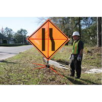 Panneau de construction enroulable - Tilt-Adjust prenez la voie de gauche, 36" x 36", Vinyle, Pictogramme Quali-T-Solutions
