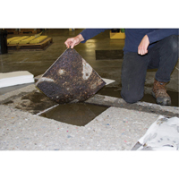 Tampons Husky Spilltration, Huile seulement, 16" x 16", 17,2 gal. d'absorption Quali-T-Solutions