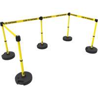 Ensemble de cinq montants pour barri&egrave;re PLUS, Plastique, 42" h, Ruban Jaune, Longueur du ruban 15' Quali-T-Solutions