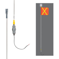 Tiges de s&eacute;curit&eacute; tout-temps de s&eacute;rie lourde avec lumi&egrave;re DEL constante Safety Whip, Fixation Ressort, Hauteur 10', Orange avec X r&eacute;fl&eacute;chissant Quali-T-Solutions