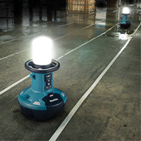 Lampe de chantier &agrave; DEL auto-redressante 40Vmax XGT (outil seulement)?, DEL, 5500 lumens Quali-T-Solutions